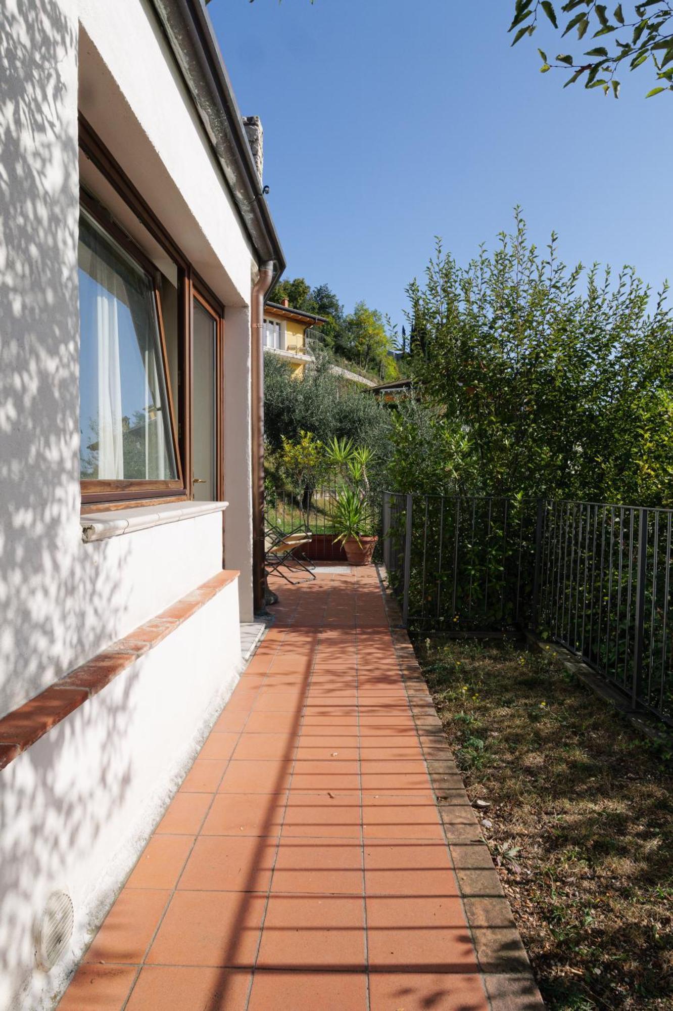 Casa Navla' Appartamenti "Ulivi"- "Fiori" -"Velieri"-"Luna"-"Nido"-"Taverna" 提尼亚类 外观 照片