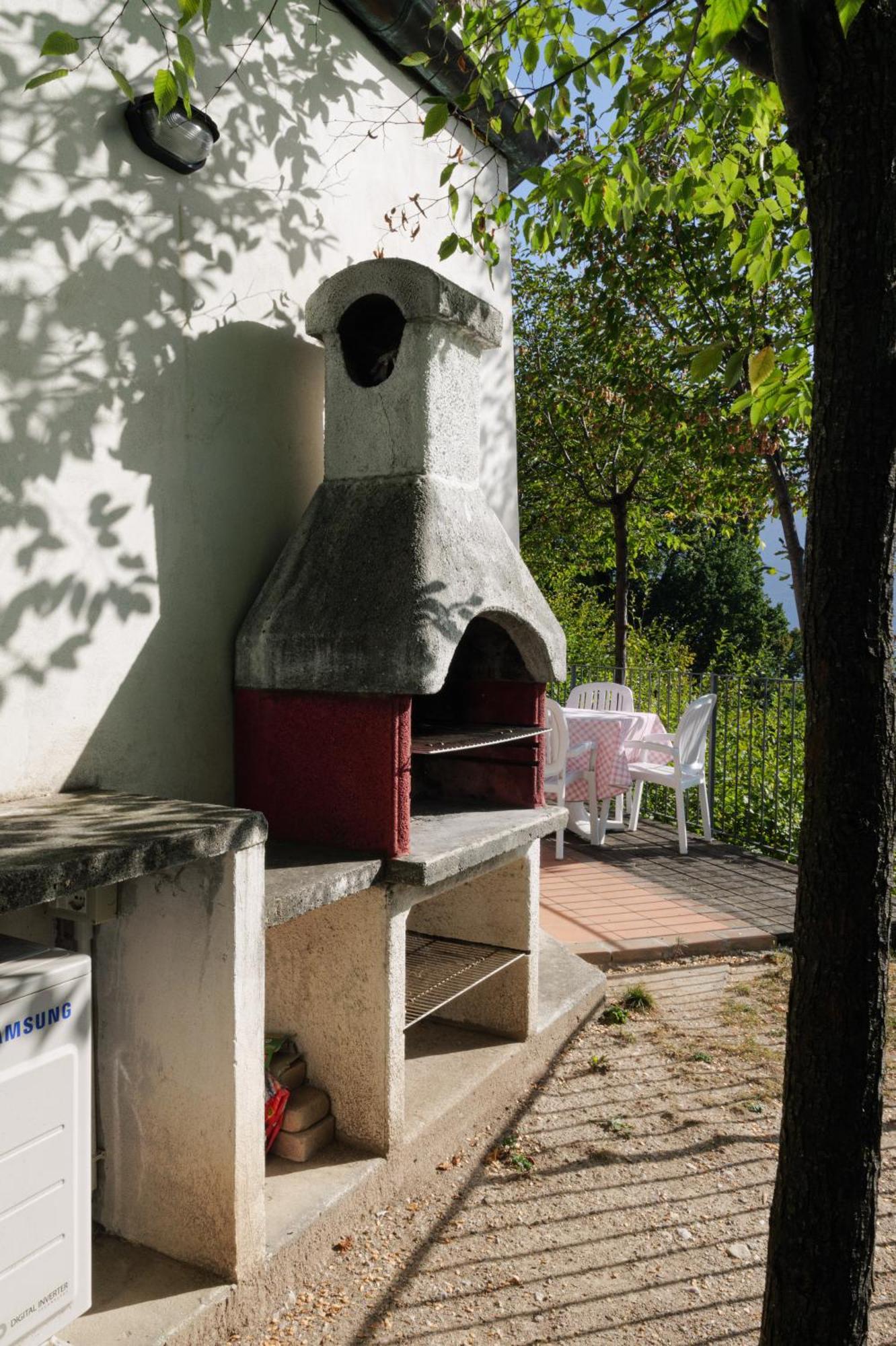 Casa Navla' Appartamenti "Ulivi"- "Fiori" -"Velieri"-"Luna"-"Nido"-"Taverna" 提尼亚类 外观 照片