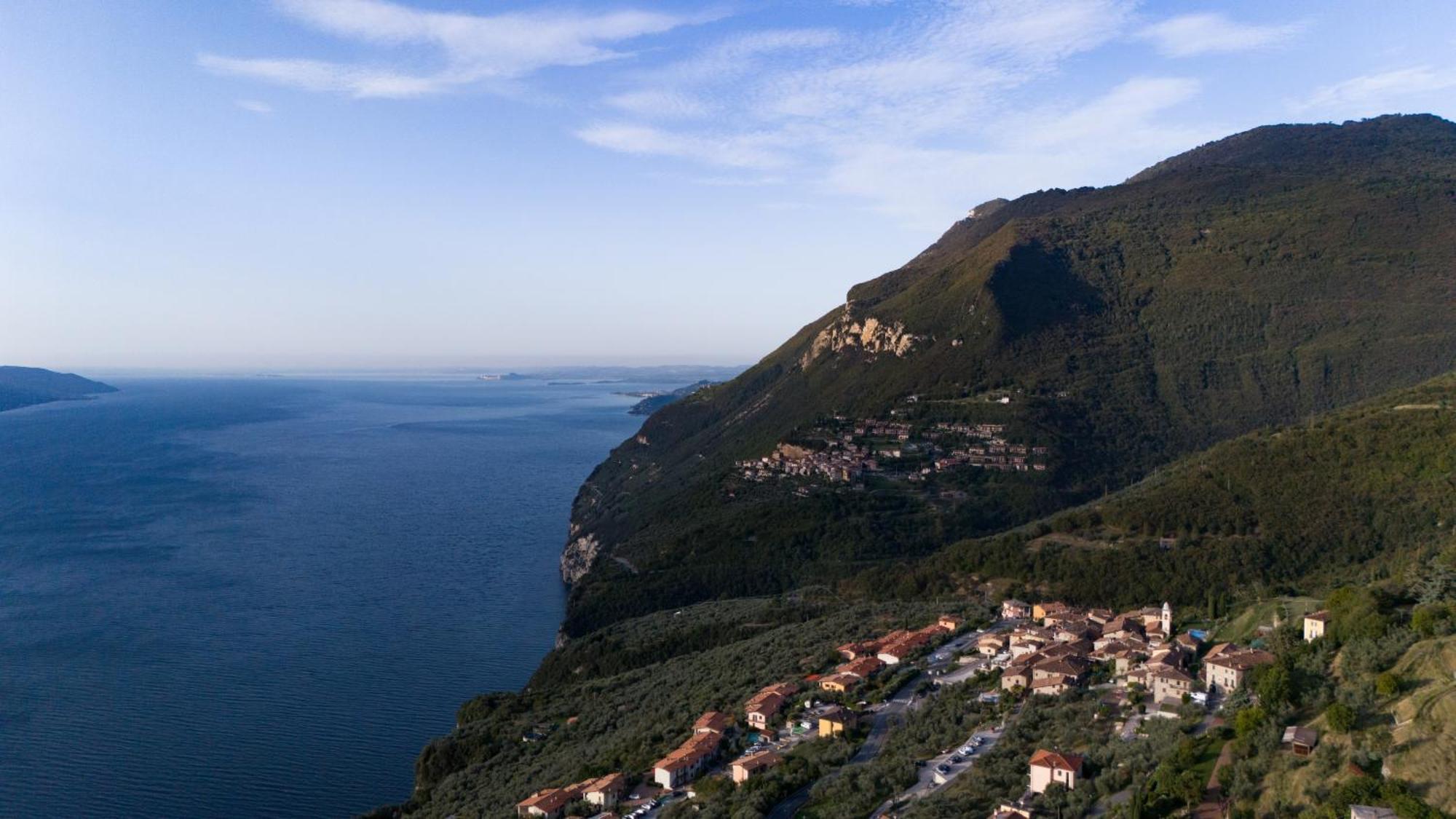 Casa Navla' Appartamenti "Ulivi"- "Fiori" -"Velieri"-"Luna"-"Nido"-"Taverna" 提尼亚类 外观 照片