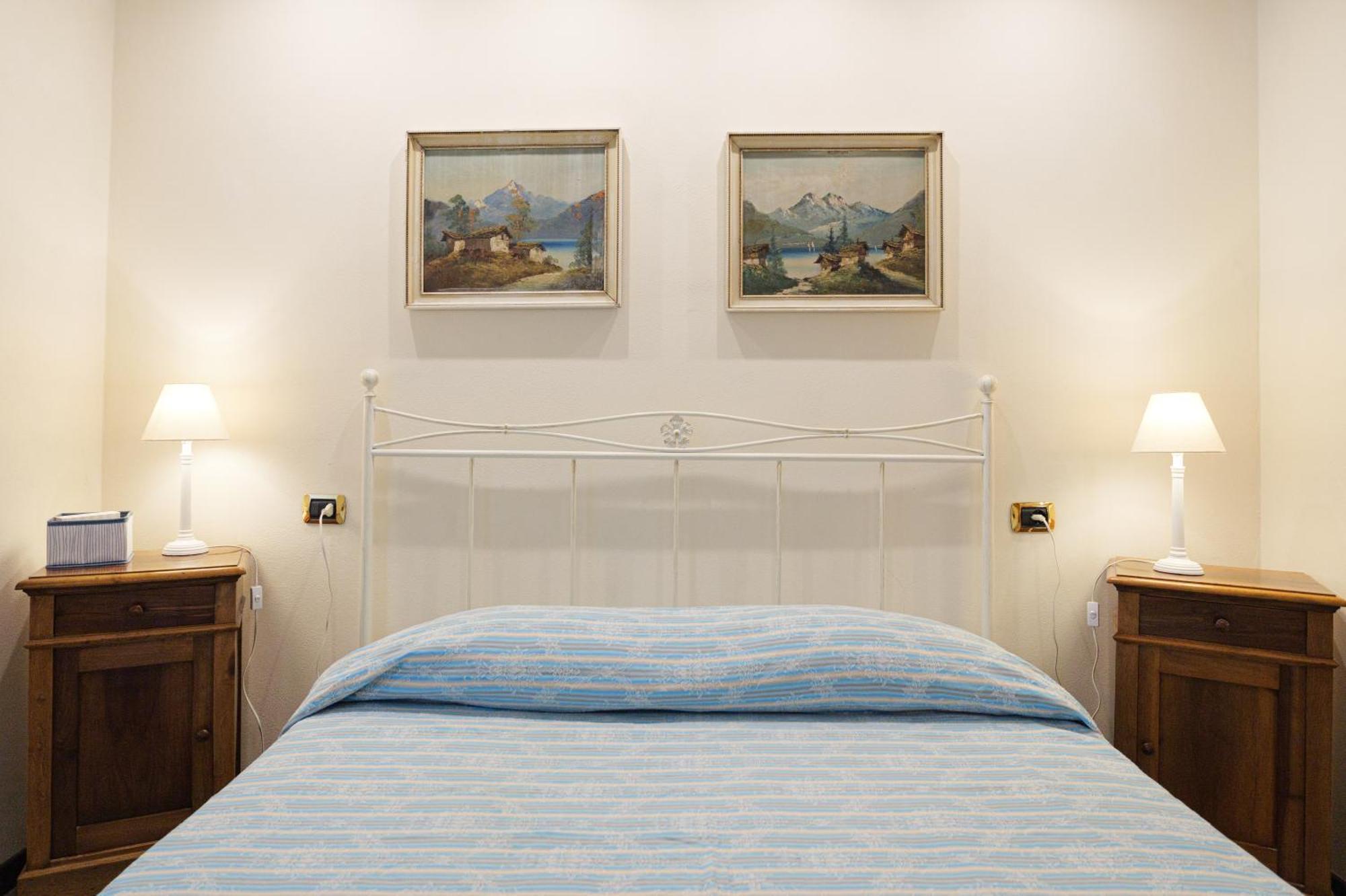 Casa Navla' Appartamenti "Ulivi"- "Fiori" -"Velieri"-"Luna"-"Nido"-"Taverna" 提尼亚类 外观 照片